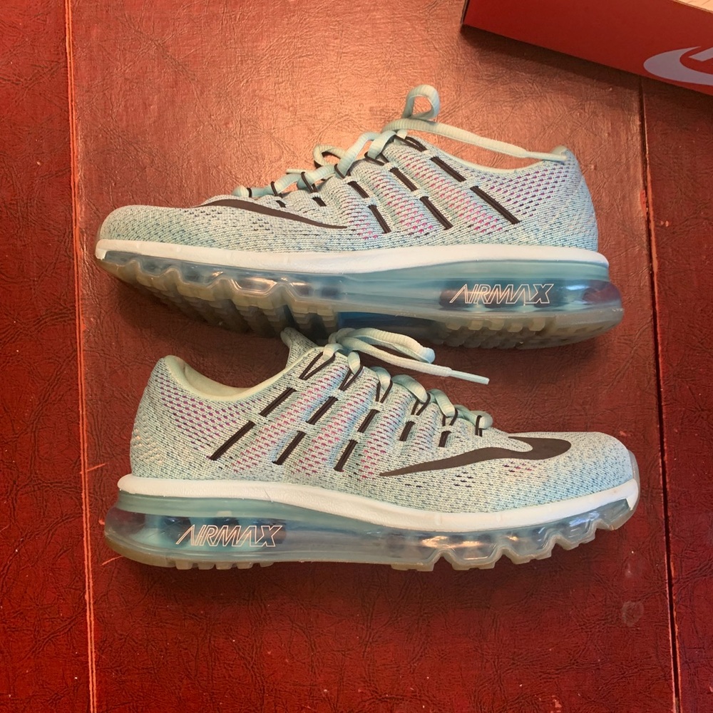 Nike air max
